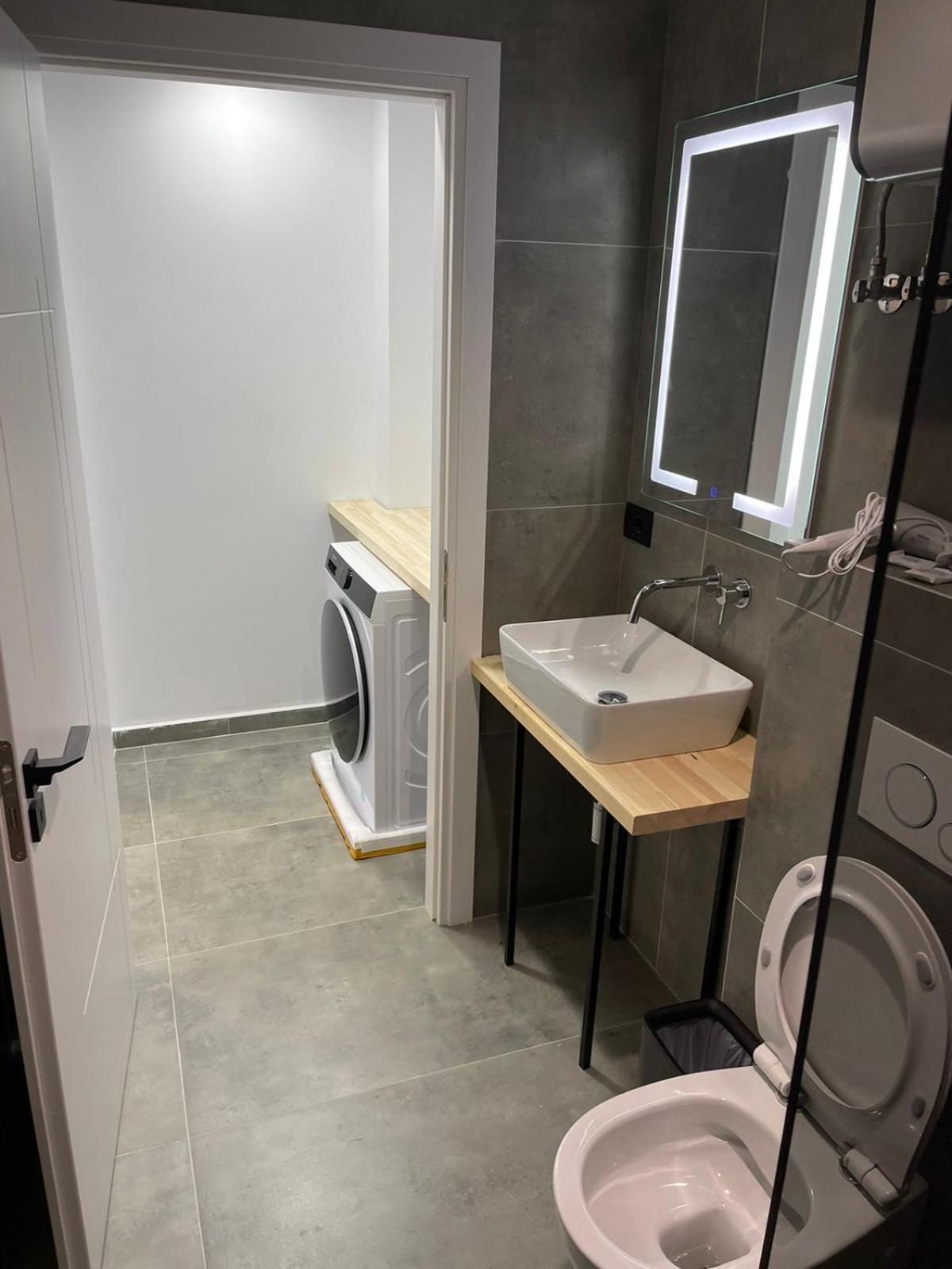 Aries Apartments Sarandë 외부 사진