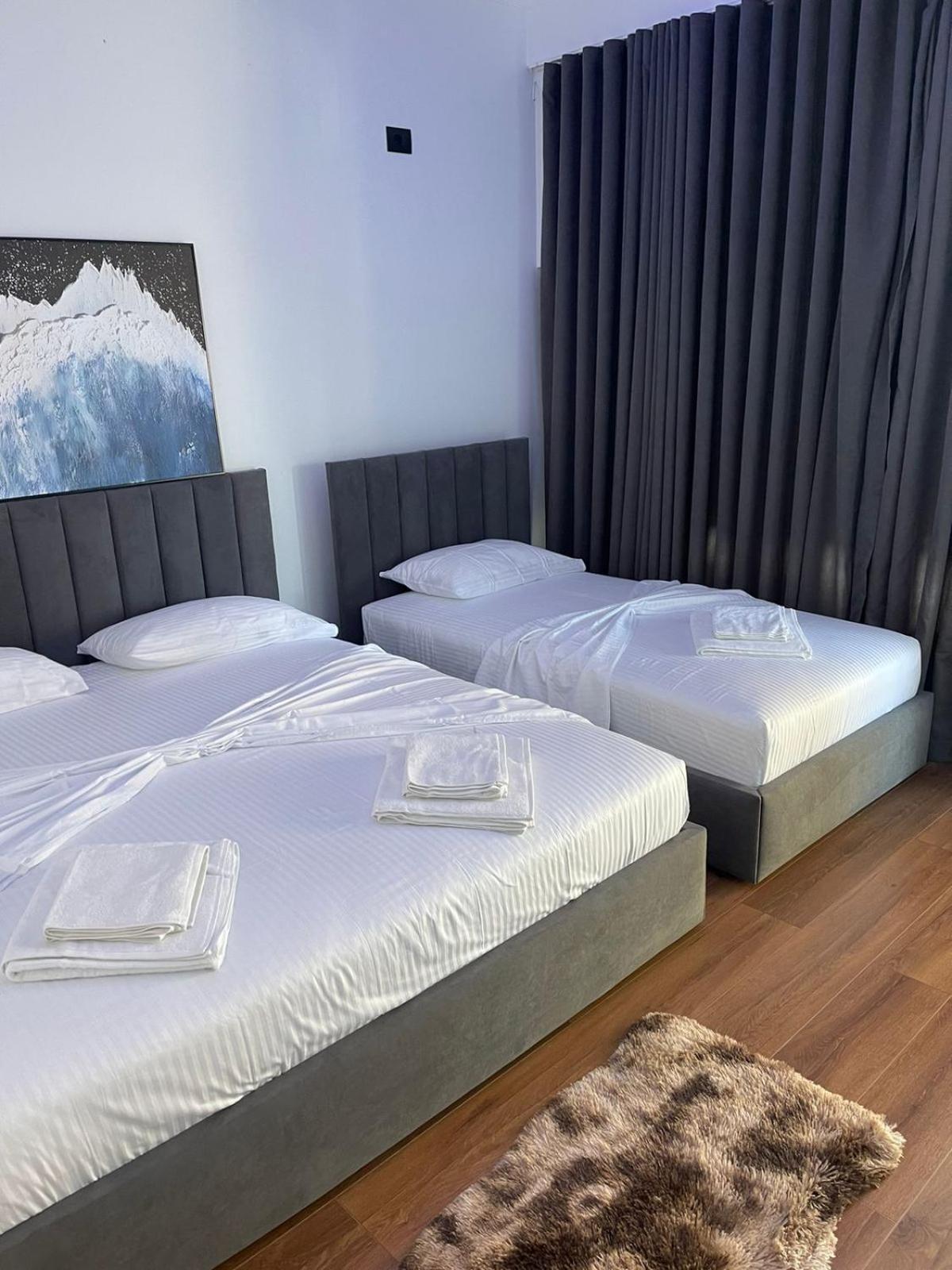 Aries Apartments Sarandë 외부 사진