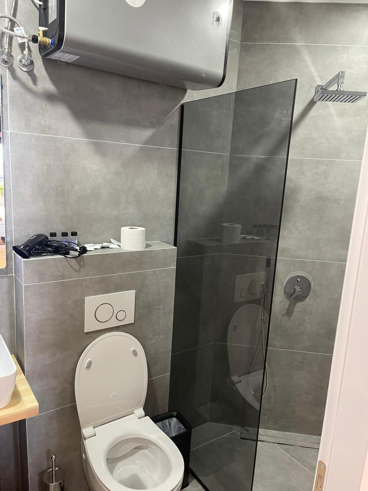 Aries Apartments Sarandë 외부 사진