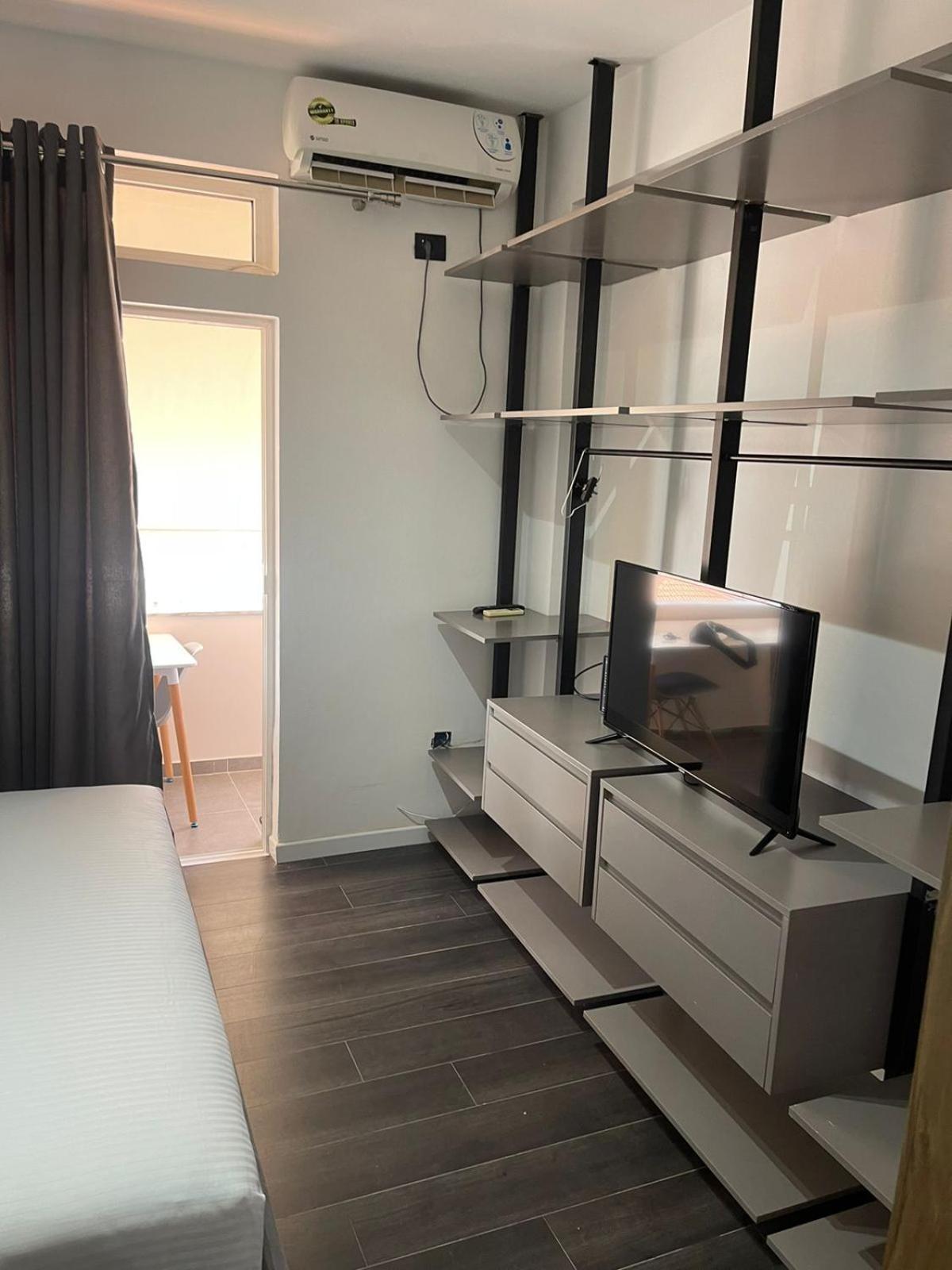Aries Apartments Sarandë 외부 사진