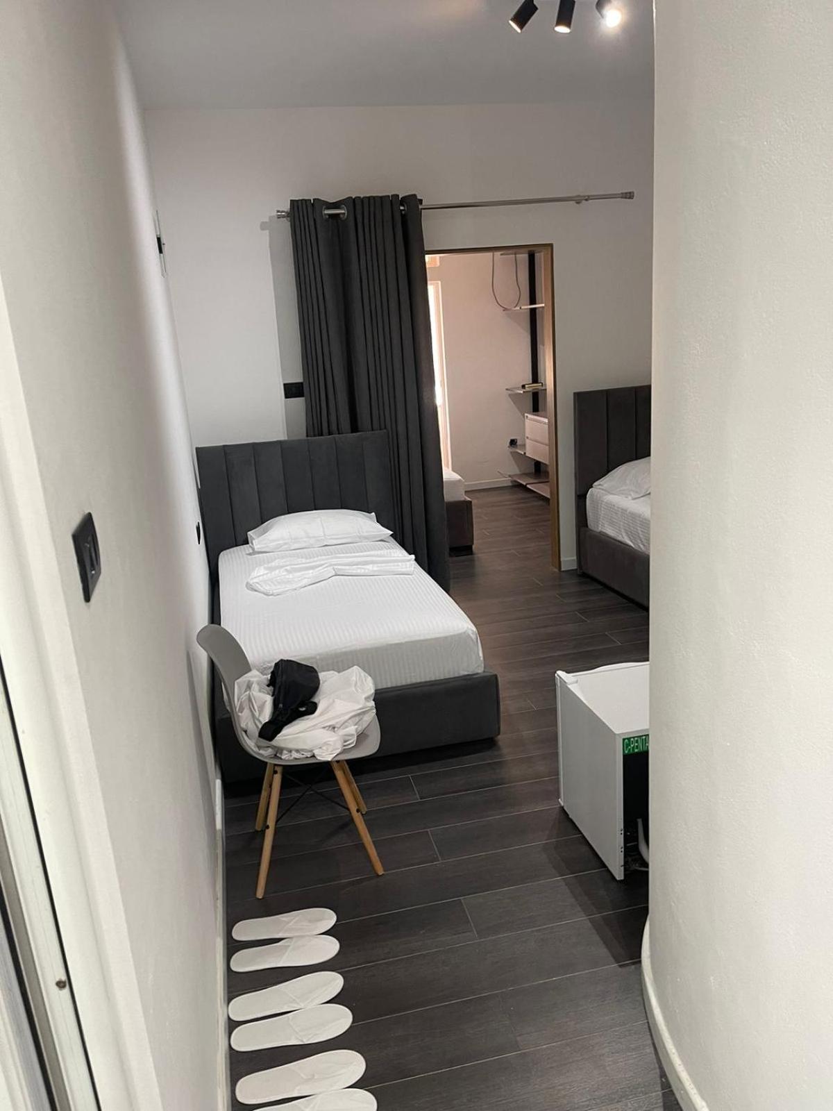 Aries Apartments Sarandë 외부 사진