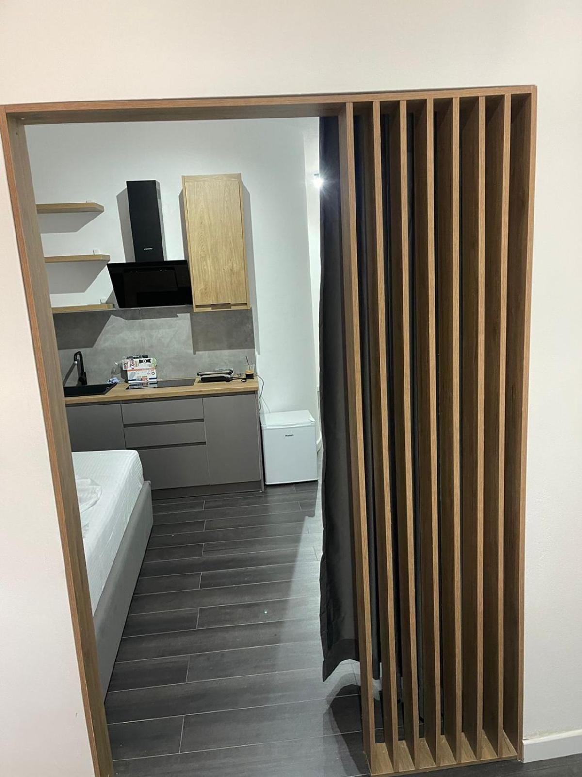 Aries Apartments Sarandë 외부 사진