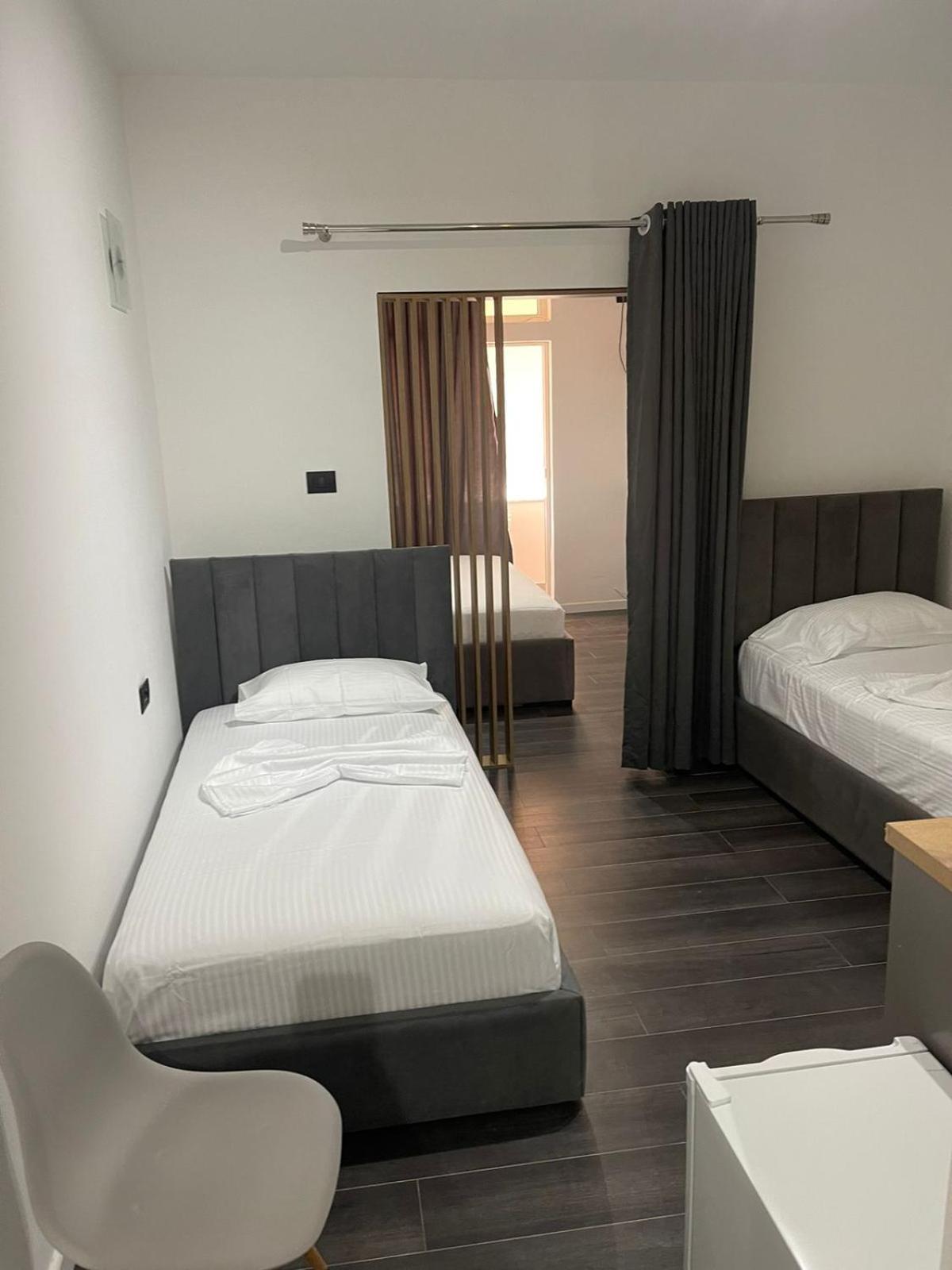 Aries Apartments Sarandë 외부 사진