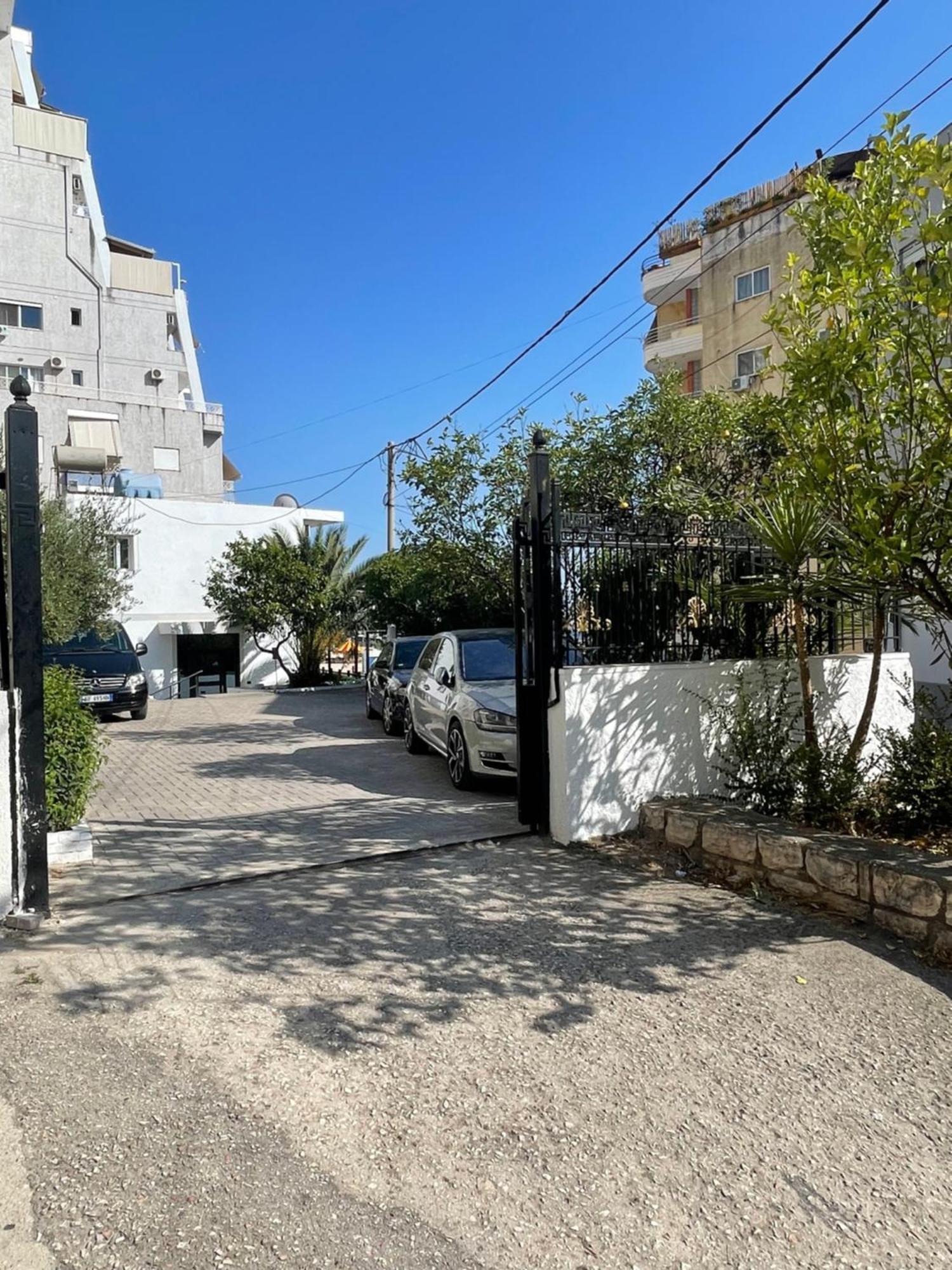 Aries Apartments Sarandë 외부 사진