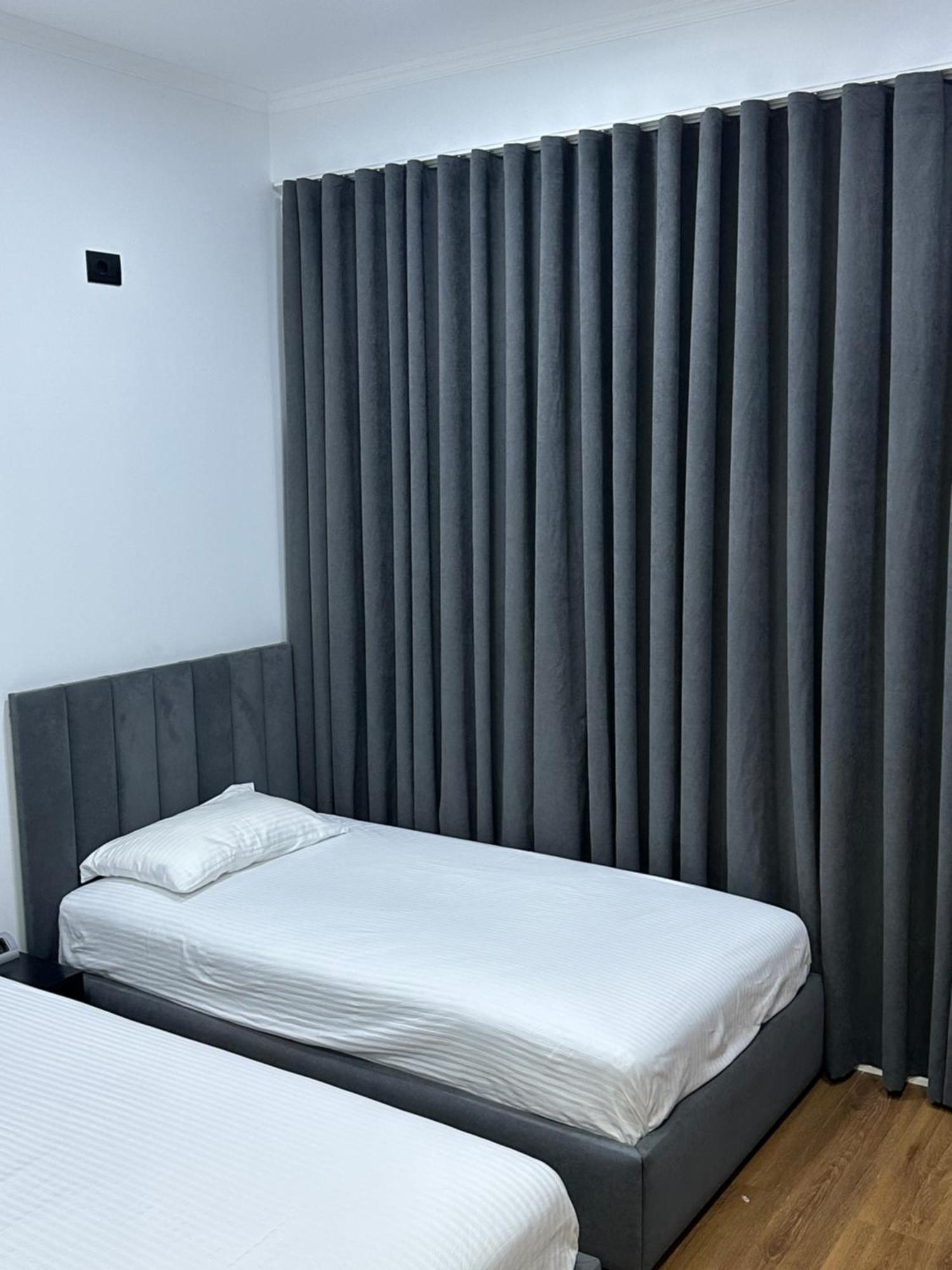 Aries Apartments Sarandë 외부 사진