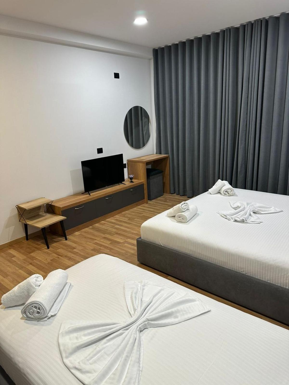 Aries Apartments Sarandë 외부 사진